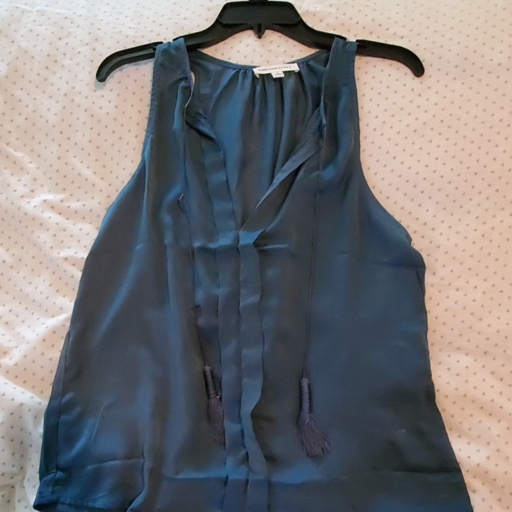 Blue top